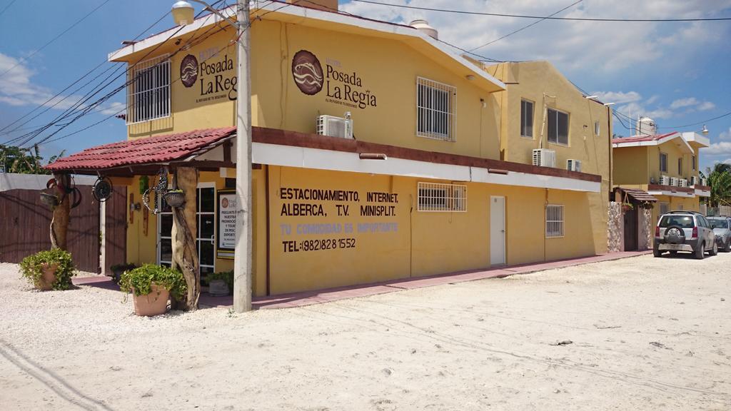 Hotel Posada La Regia Champoton Exterior photo