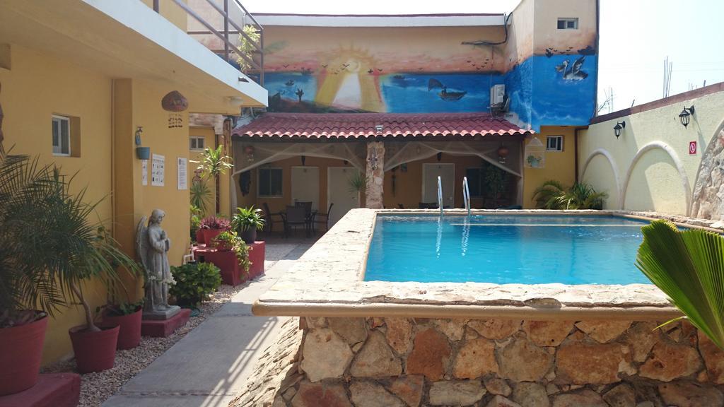 Hotel Posada La Regia Champoton Exterior photo